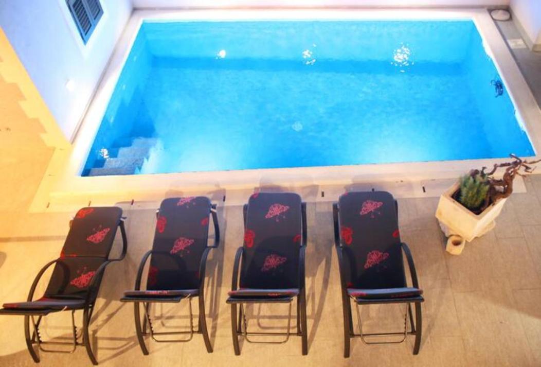 Villa Filipetti With Heated Pool Макарська Екстер'єр фото